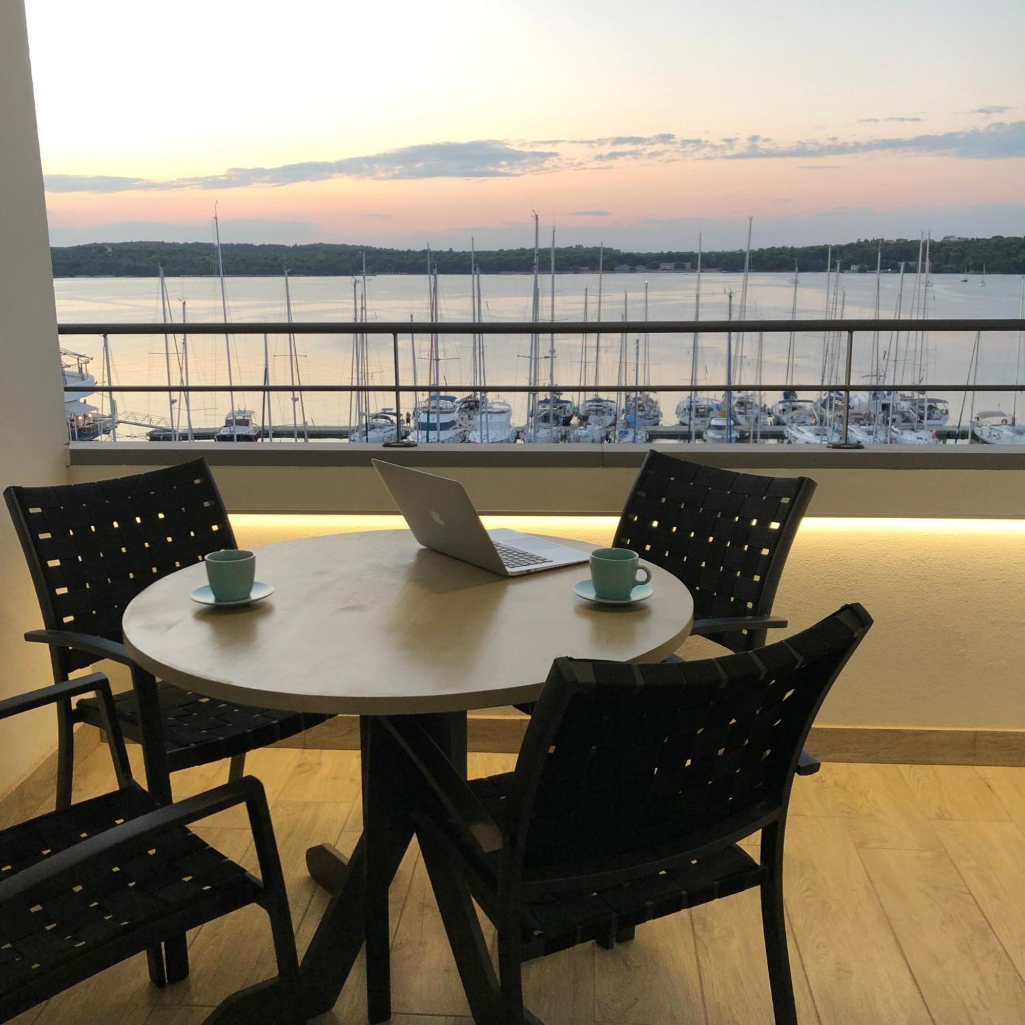 Pula Center Seaview Apartment Esterno foto